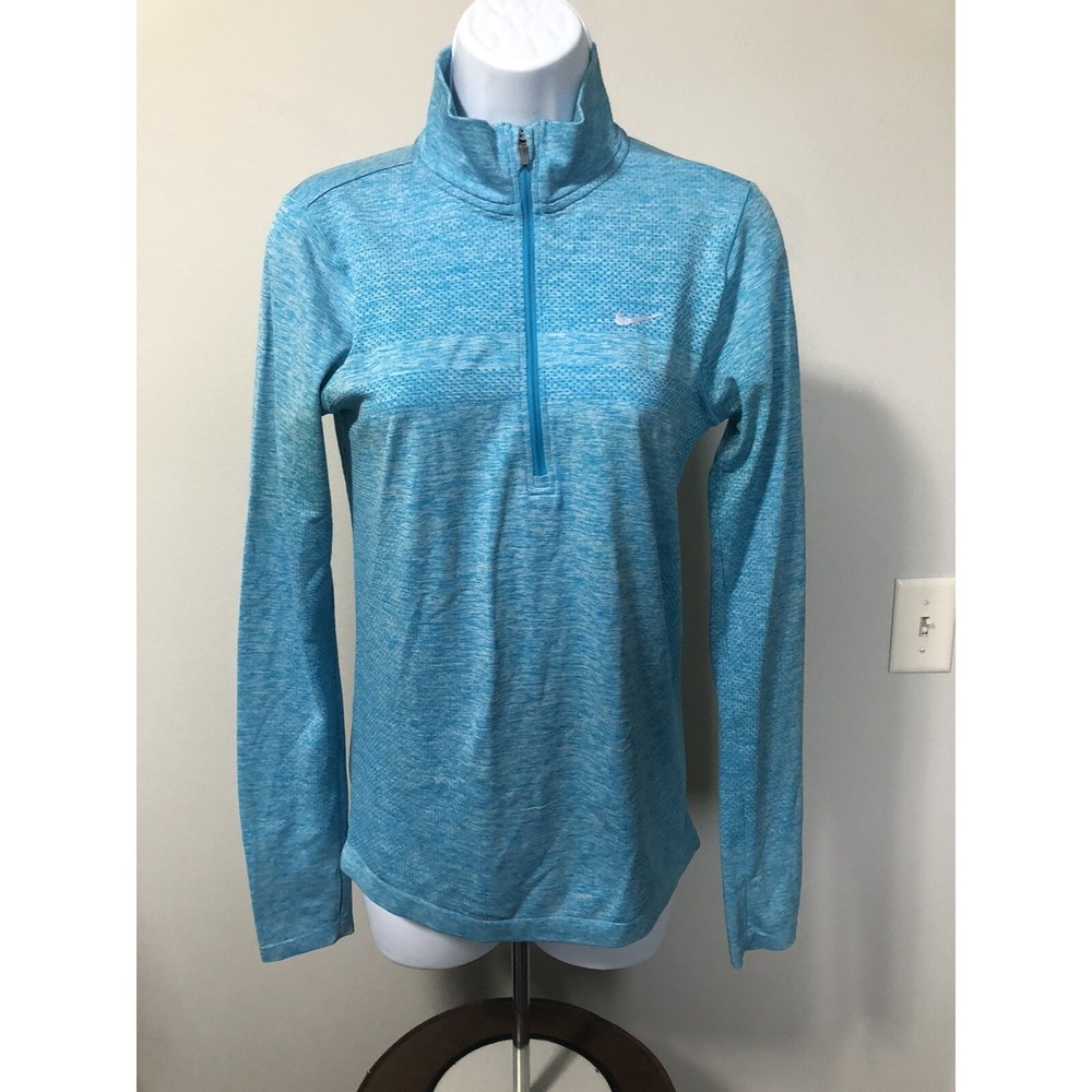 Nike Women's Dri fit Running Top Size Small Light blue long‎ sleeves